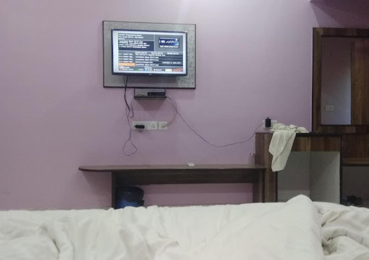 Hotel Roshan ורנאסי מראה חיצוני תמונה