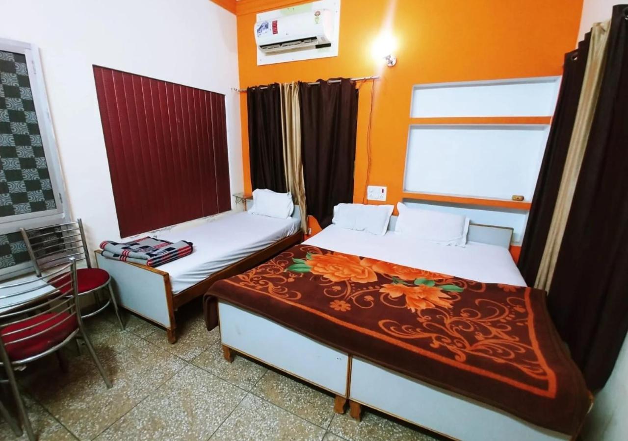 Hotel Roshan ורנאסי מראה חיצוני תמונה